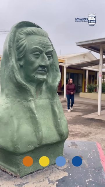 ✨ Delegación y municipio celebramos junto a la Escuela Gabriela Mistral los 80 años de la obtención del Premio Nobel de la poetisa. Descubrimos una placa que mantendrá vivo su legado en la comunidad educativa, las nuevas generaciones y toda nuestra comuna. 📚🌟
#LosAndes #Educación #GabrielaMistralNobel80años