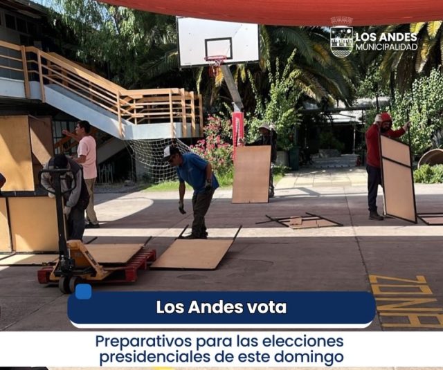 🗳️ Este domingo 14 de diciembre, las elecciones presidenciales toman protagonismo. 💪🏼 Nuestros equipos trabajan a toda máquina para tener todos los locales de votación listos con sus casetas y urnas. 🇨🇱
#LosAndes #Presidenciales #MuniEnTerreno