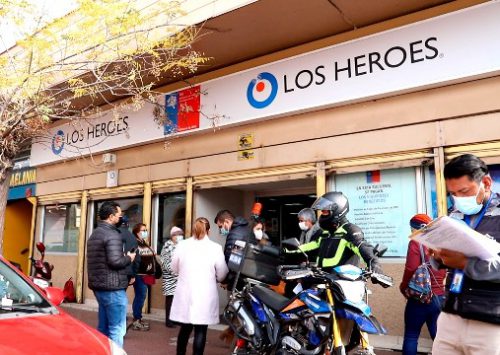 Seguridad Pública de Los Andes despliega equipos en lugares de pago de pensiones a las personas mayores