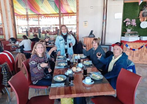 En Los Andes se retoman los viajes recreativos para las personas mayores