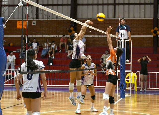 Los Andes vibró con el Campeonato Nacional de Vóleibol U16 femenino