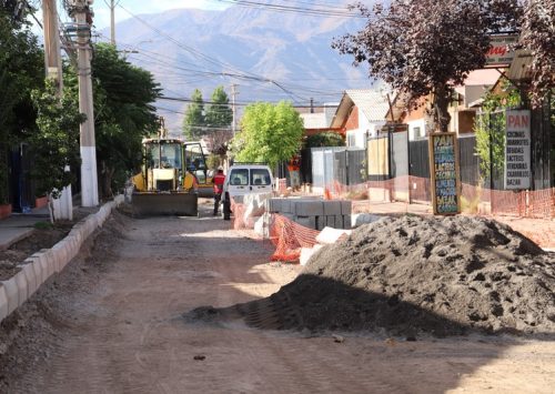 Avanzan obras de repavimentación en calle Ernesto Montenegro de Villa El Remanso