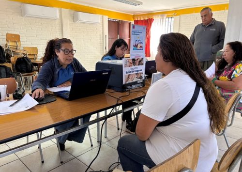 Feria de servicios de la Municipalidad de Los Andes llega al territorio con trámites y acceso a beneficios